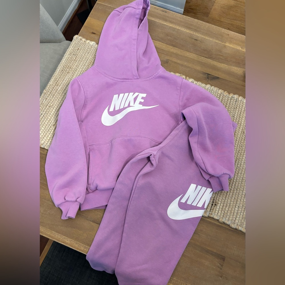 Girls 5-6yr Nike sweatsuit